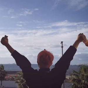 舞蹈生戴小玩具练芭蕾的注意事项
